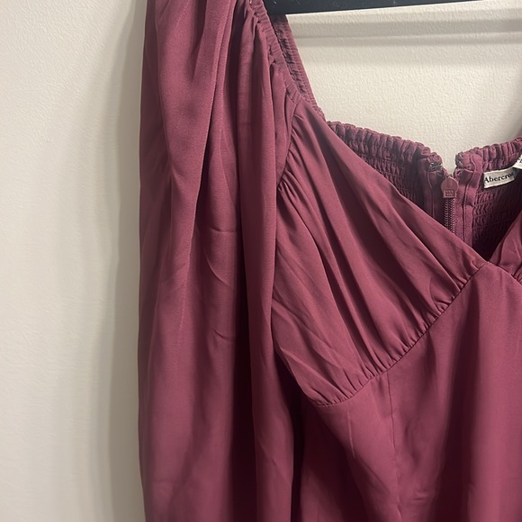 Abercrombie & Fitch Long Sleeve Maroon Dress - Picture 2 of 4